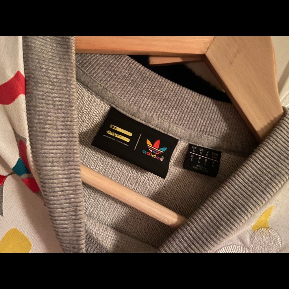 Adidas sweater pharell collab